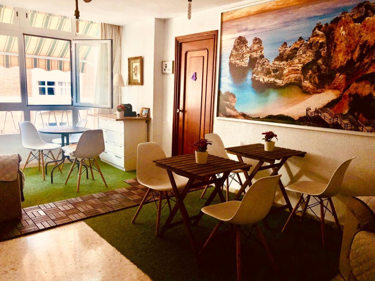 Low Cost Rooms Malaga River Buitenkant foto
