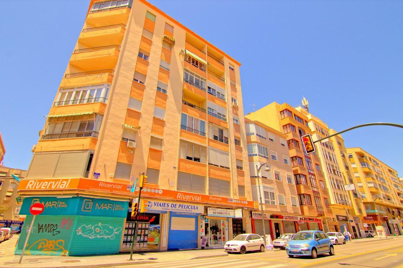 Low Cost Rooms Malaga River Buitenkant foto